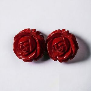 VINTAGE • resin red rose clip on earrings